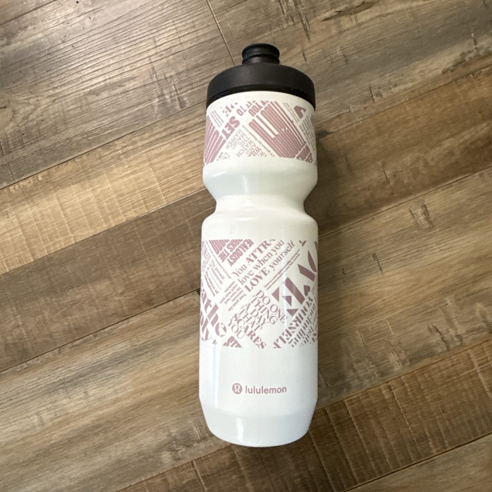 Lululemon Purist Cycling Water Bottle Motivational Theme